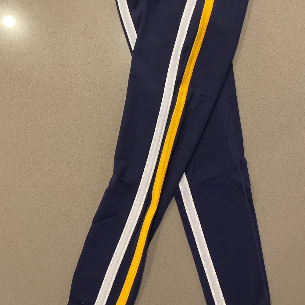 All Access Workout Set With Leggings And Sports B… - image 4